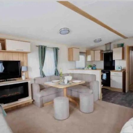 Ajl Caravan Rentals Turnberry Exteriér fotografie